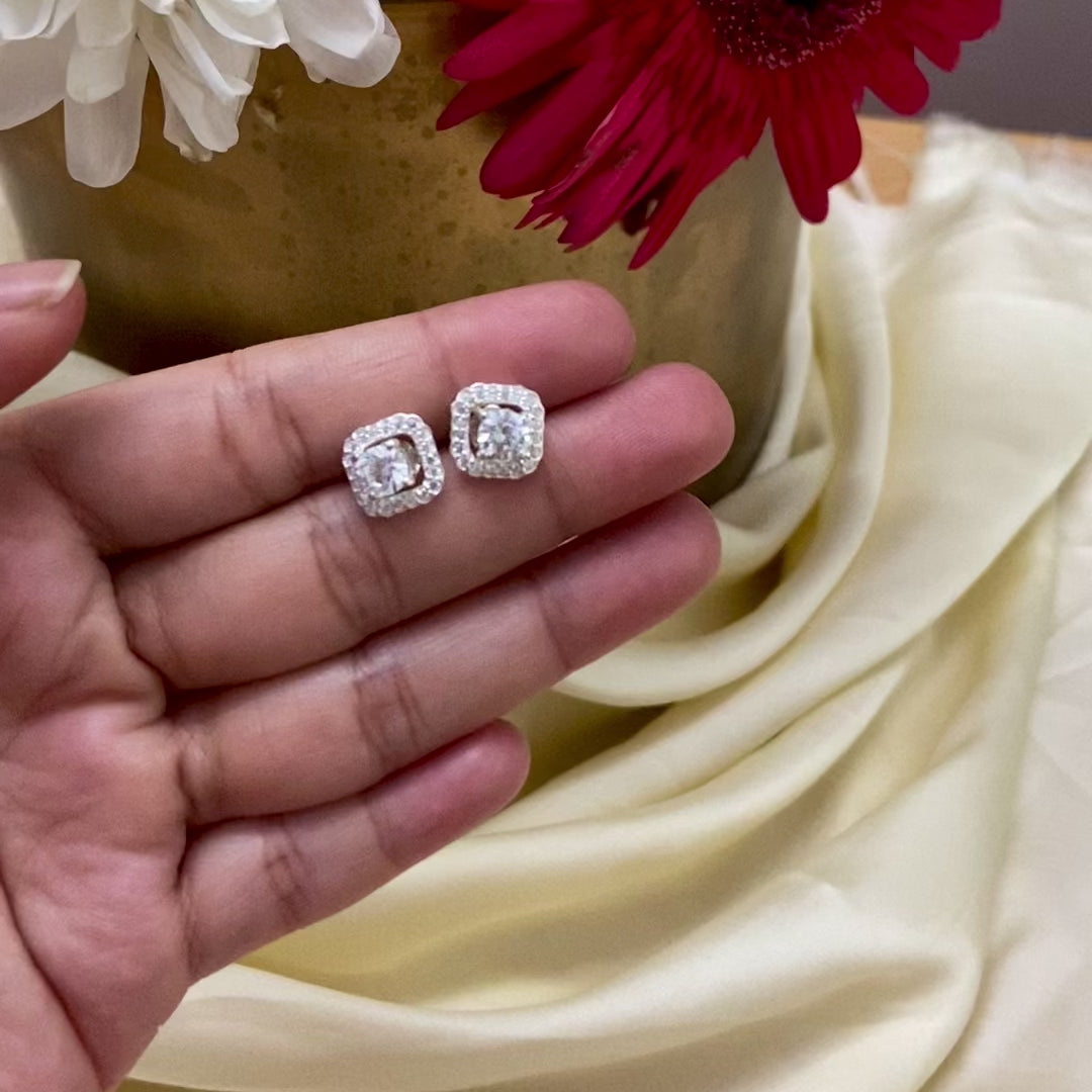 Sterling-silver-white-crystal-classic-stud